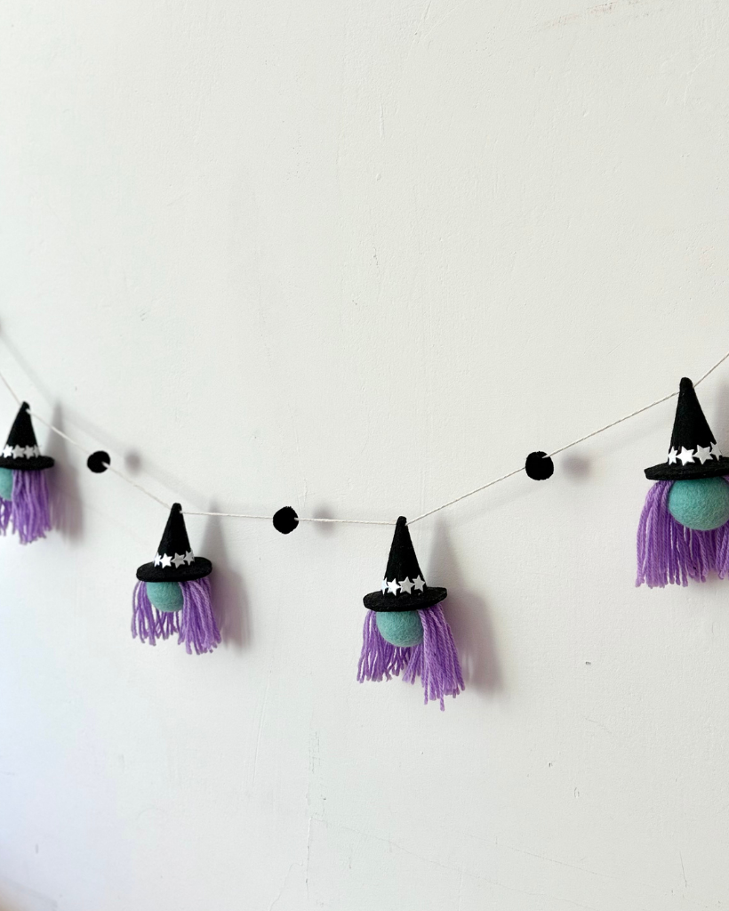 Hocus Pocus Halloween Garland