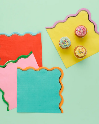 Colourful wavy napkins for rainbow party