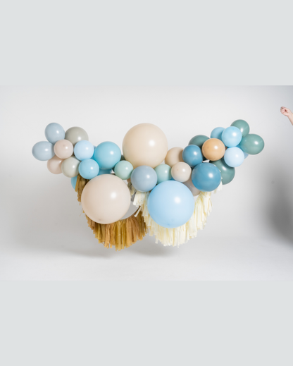 Large Kingston Balloon Garland Inflated