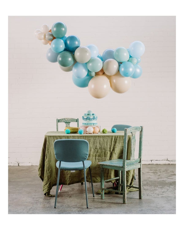 Medium Kingston Balloon Garland Inflated