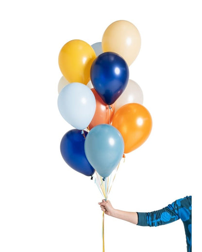 True blue latex balloon set filled with helium for pick up or delivery from Poppies For Grace party shop in hawthorn