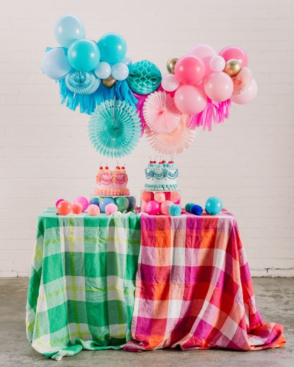 gender reveal party set up